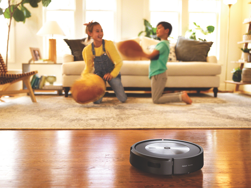 iRobot Roomba J7 Robot Vacuum